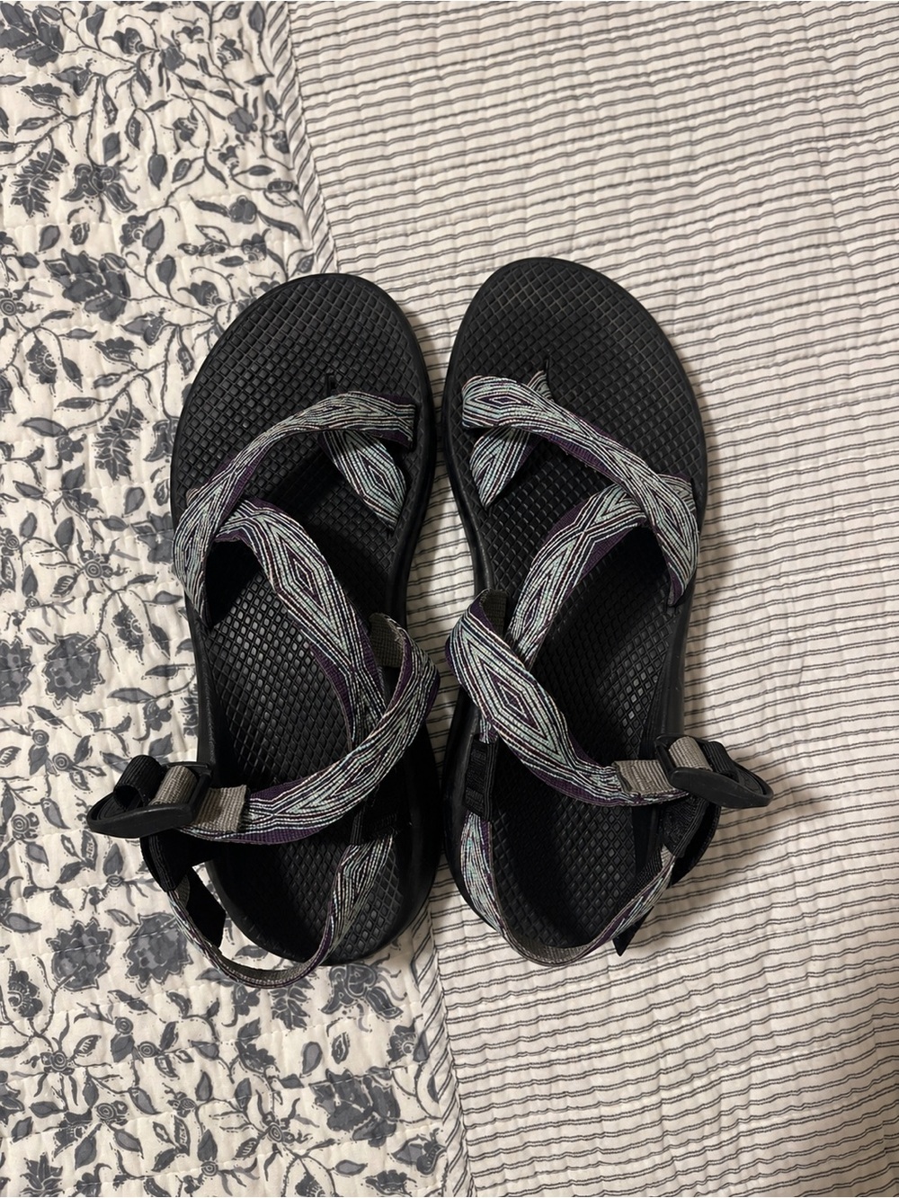 Women’s Chacos size 9